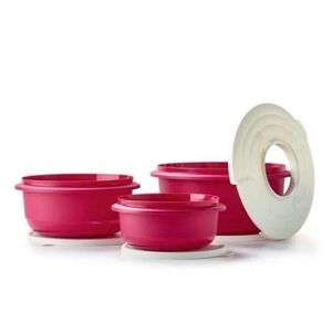 Pink  tupperware Ultimate mising bowl with splatter guard Bowl Set